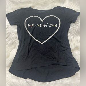 Size M Girls “FRIENDS” T-Shirt E1